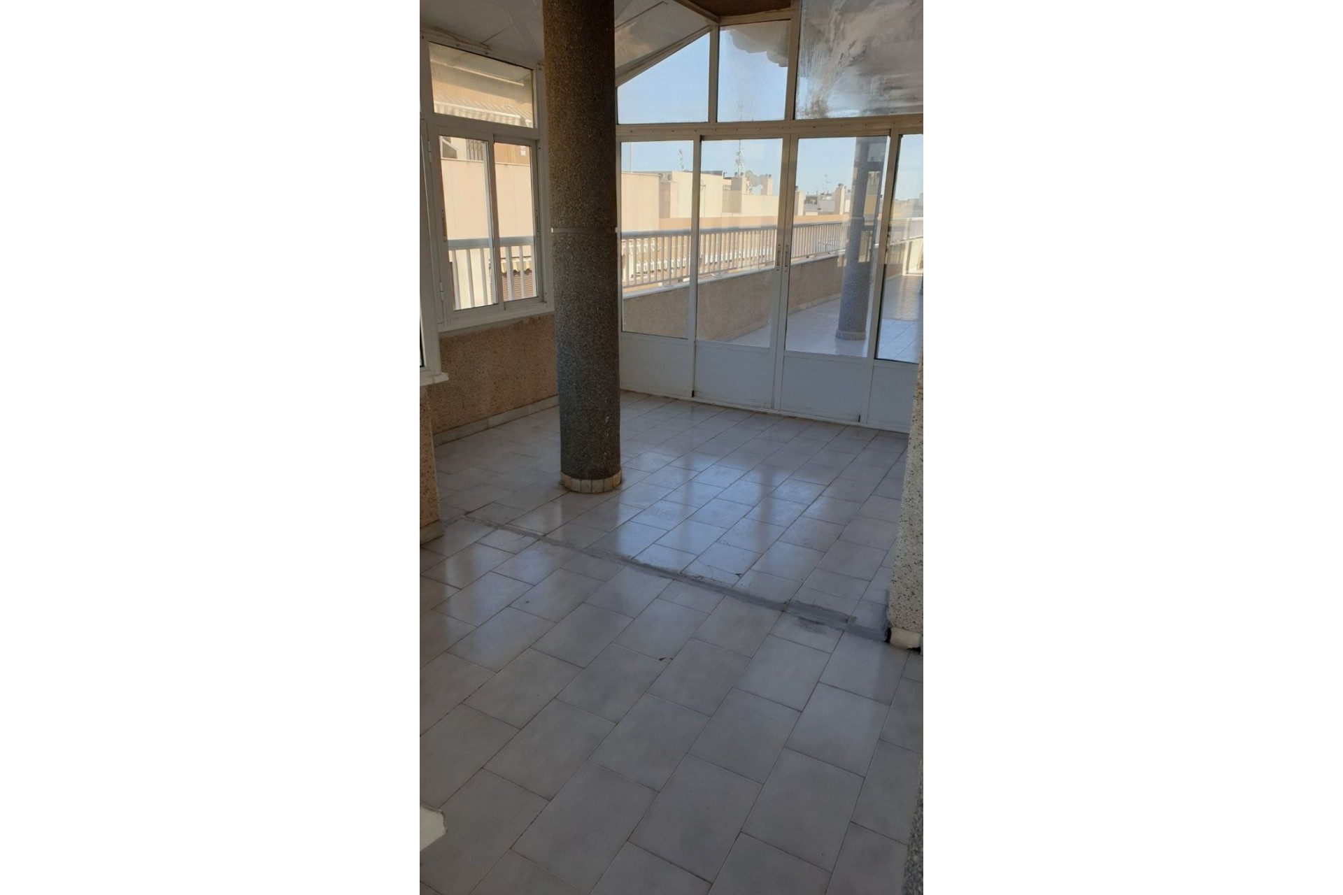 Resale - Penthouse -
Torrevieja - Centro