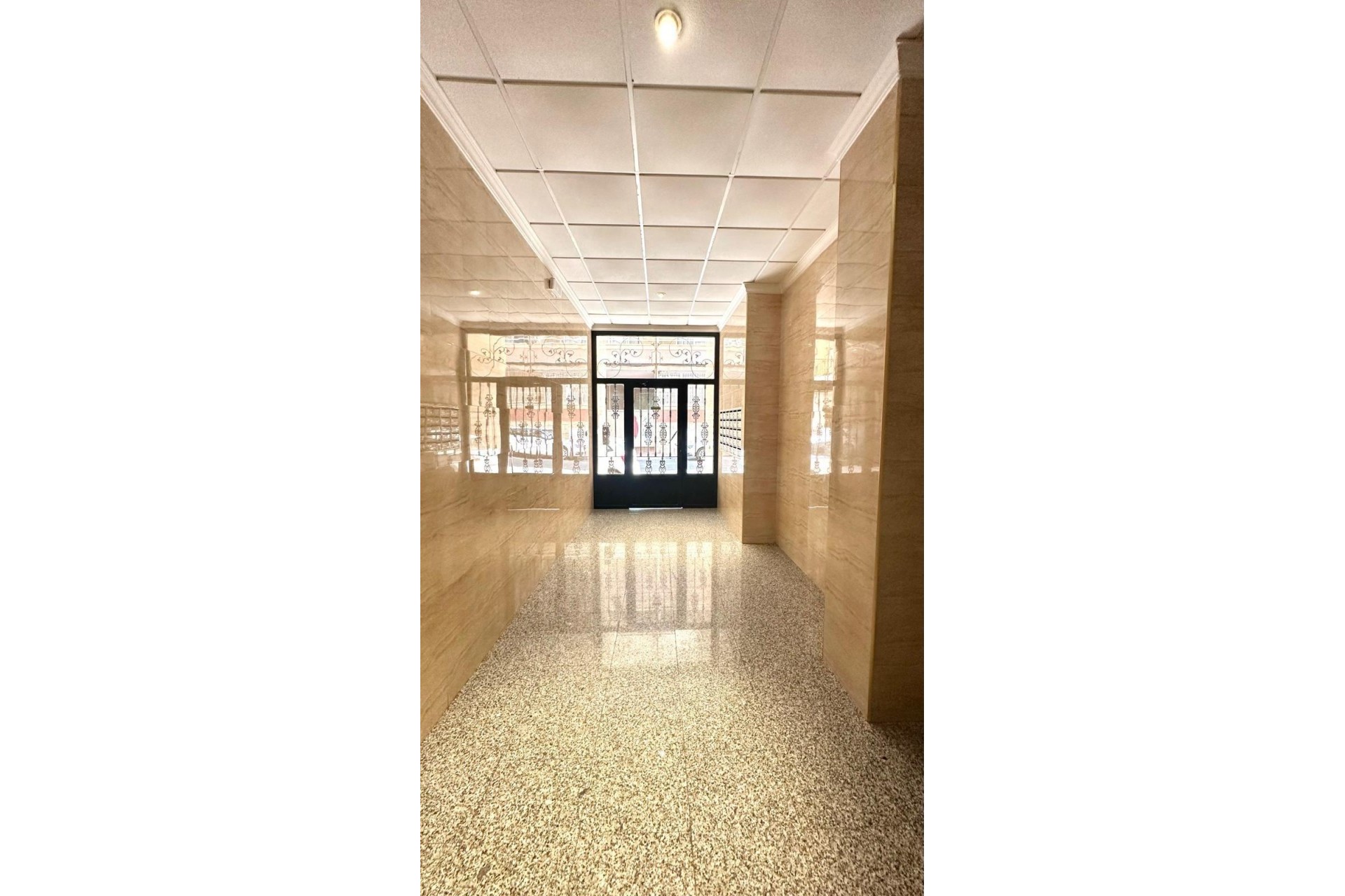 Resale - Penthouse -
Torrevieja - Centro