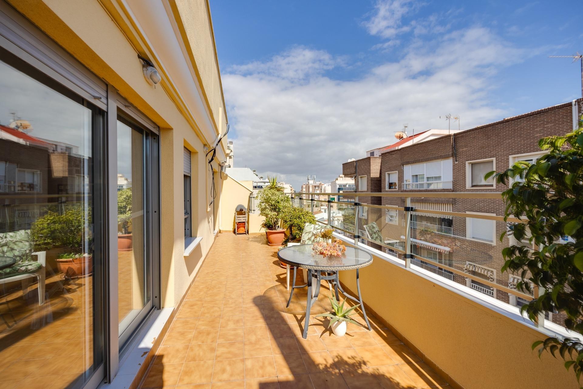 Resale - Penthouse -
Torrevieja - Centro