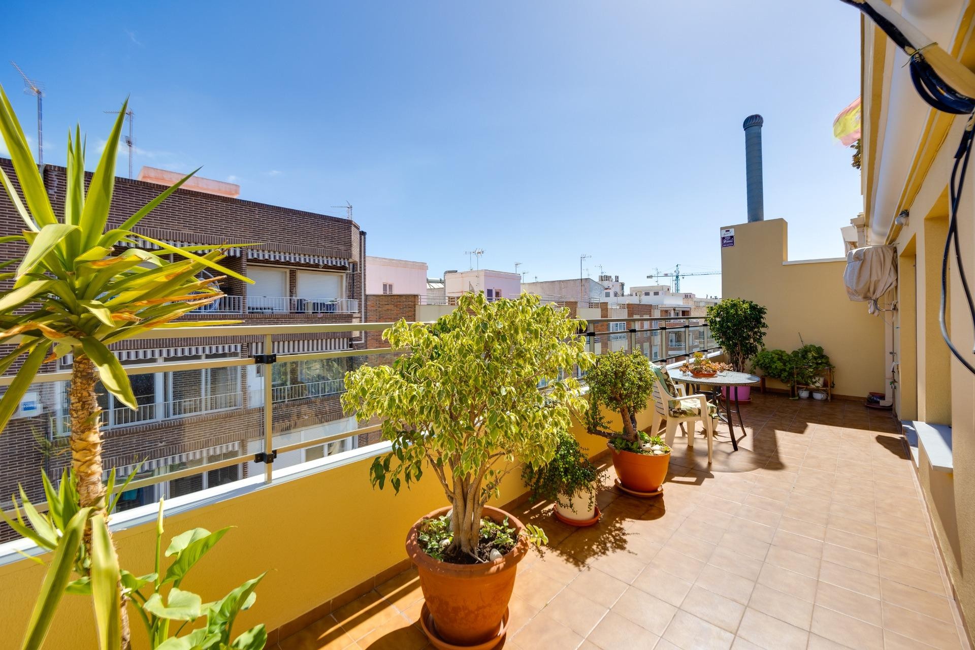 Resale - Penthouse -
Torrevieja - Centro