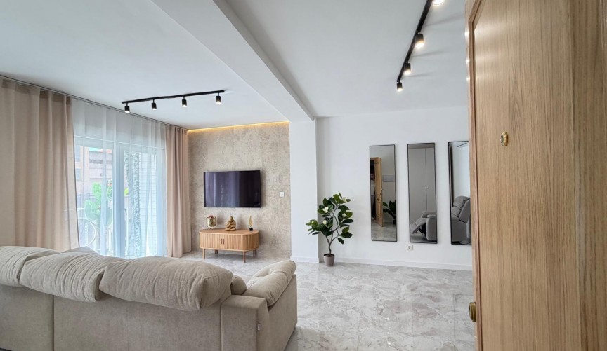 Resale - Penthouse -
Torrevieja - Estacion De Autobuses