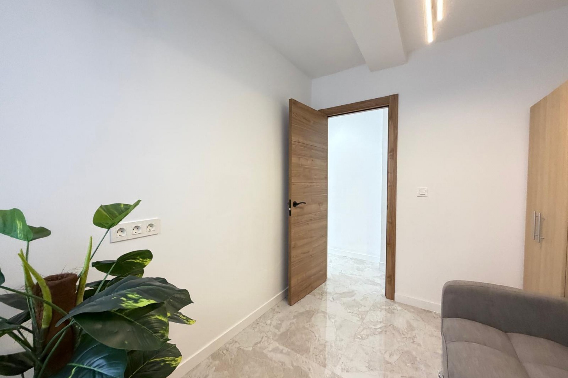 Resale - Penthouse -
Torrevieja - Estacion De Autobuses