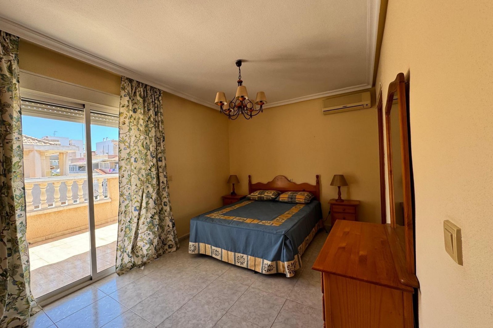 Resale - Penthouse -
Torrevieja - Habaneras