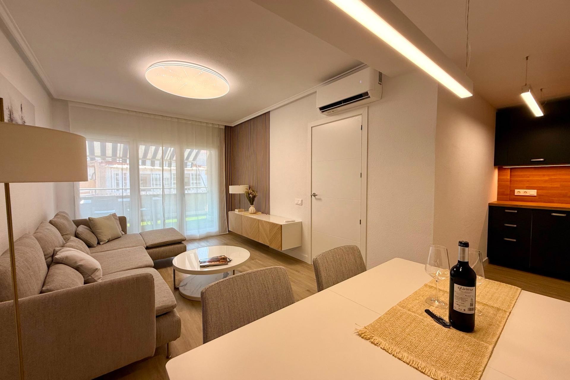 Resale - Penthouse -
Torrevieja - Habaneras