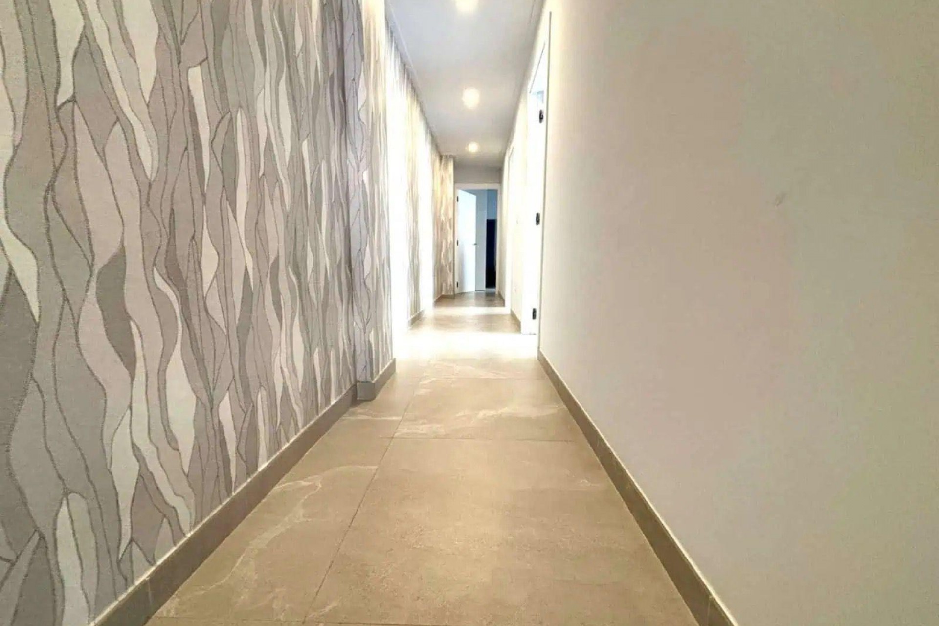 Resale - Penthouse -
Torrevieja - Las Piscinas Naturales