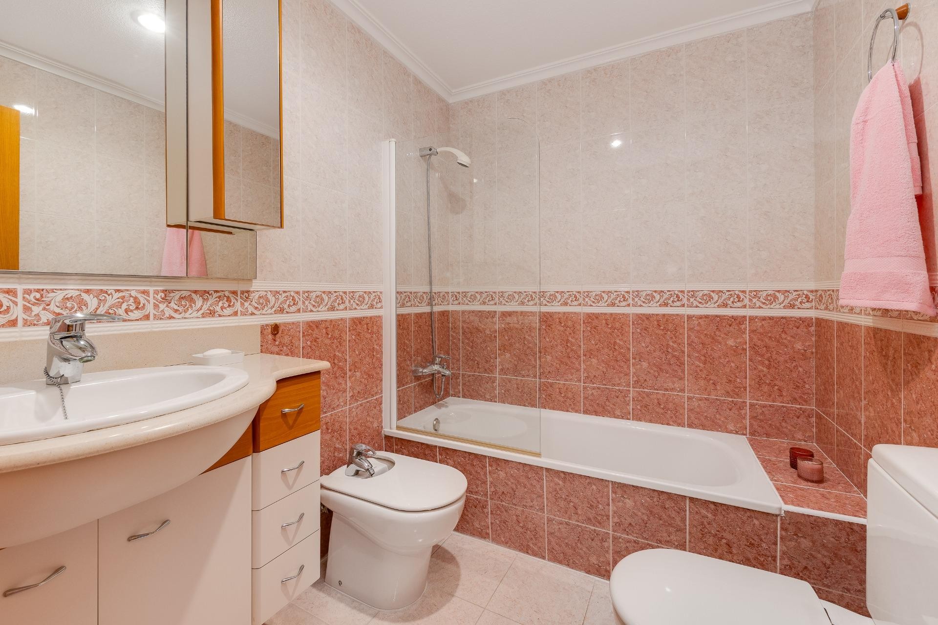 Resale - Penthouse -
Torrevieja - Paseo Maritimo