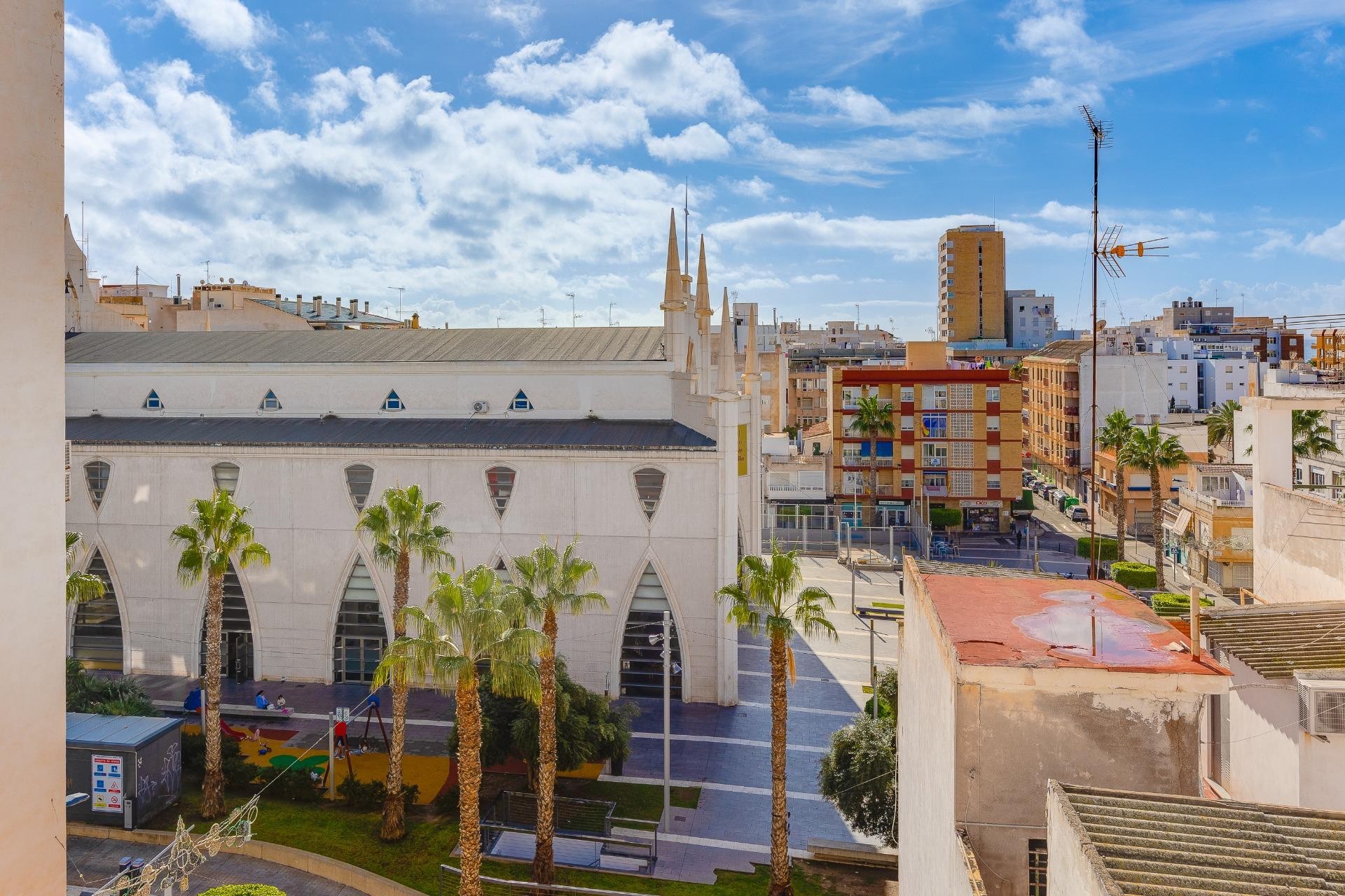 Resale - Penthouse -
Torrevieja - Paseo Maritimo