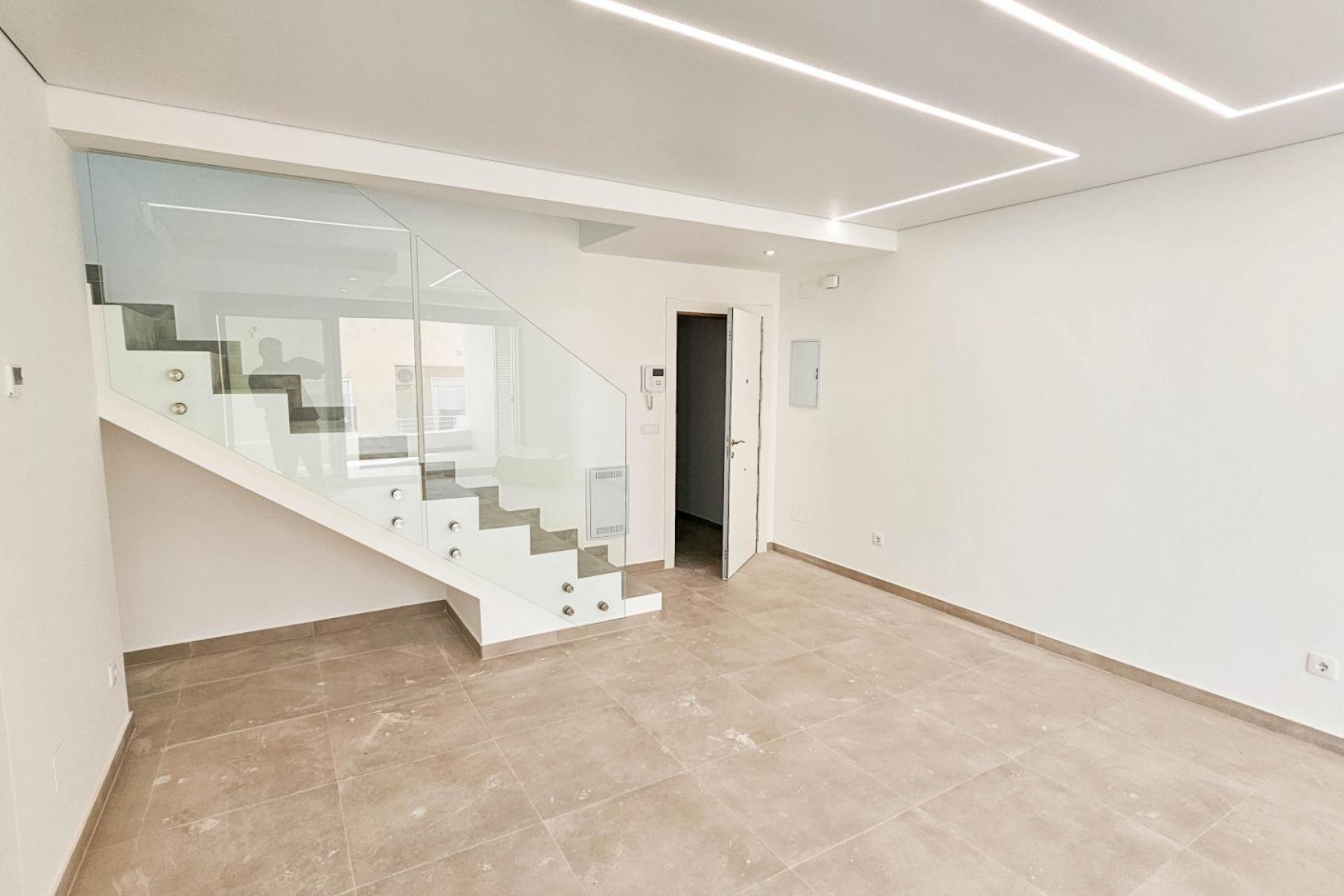 Resale - Penthouse -
Torrevieja - Paseo Maritimo