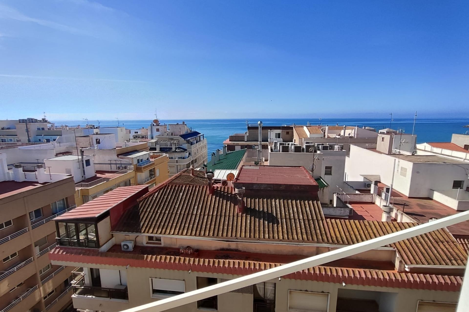 Resale - Penthouse -
Torrevieja - Paseo Maritimo