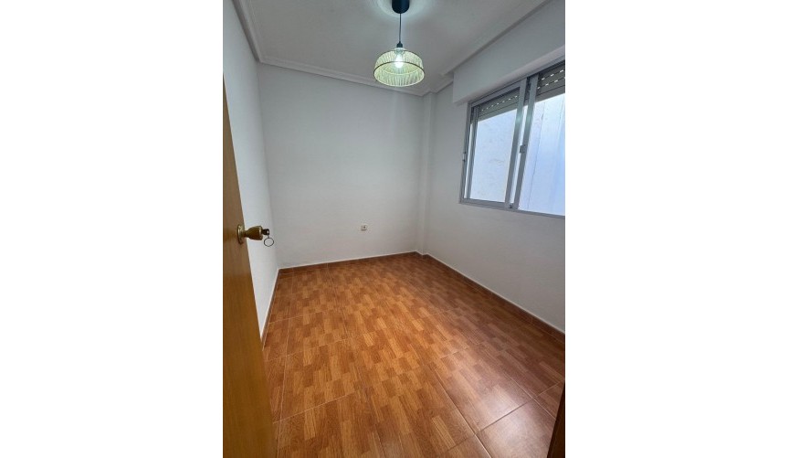 Resale - Penthouse -
Torrevieja - Playa de los Locos