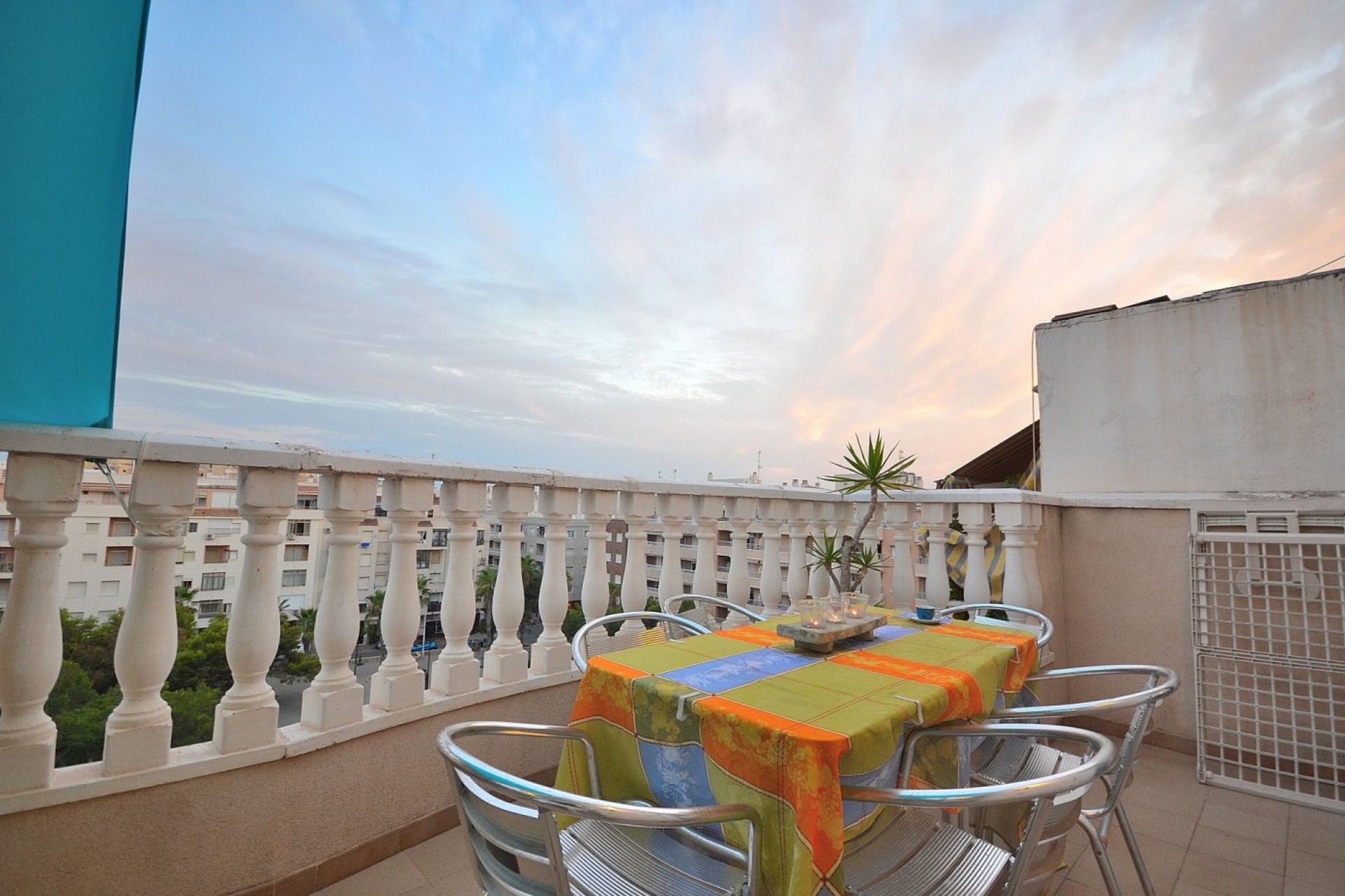 Resale - Penthouse -
Torrevieja - Playa del Cura