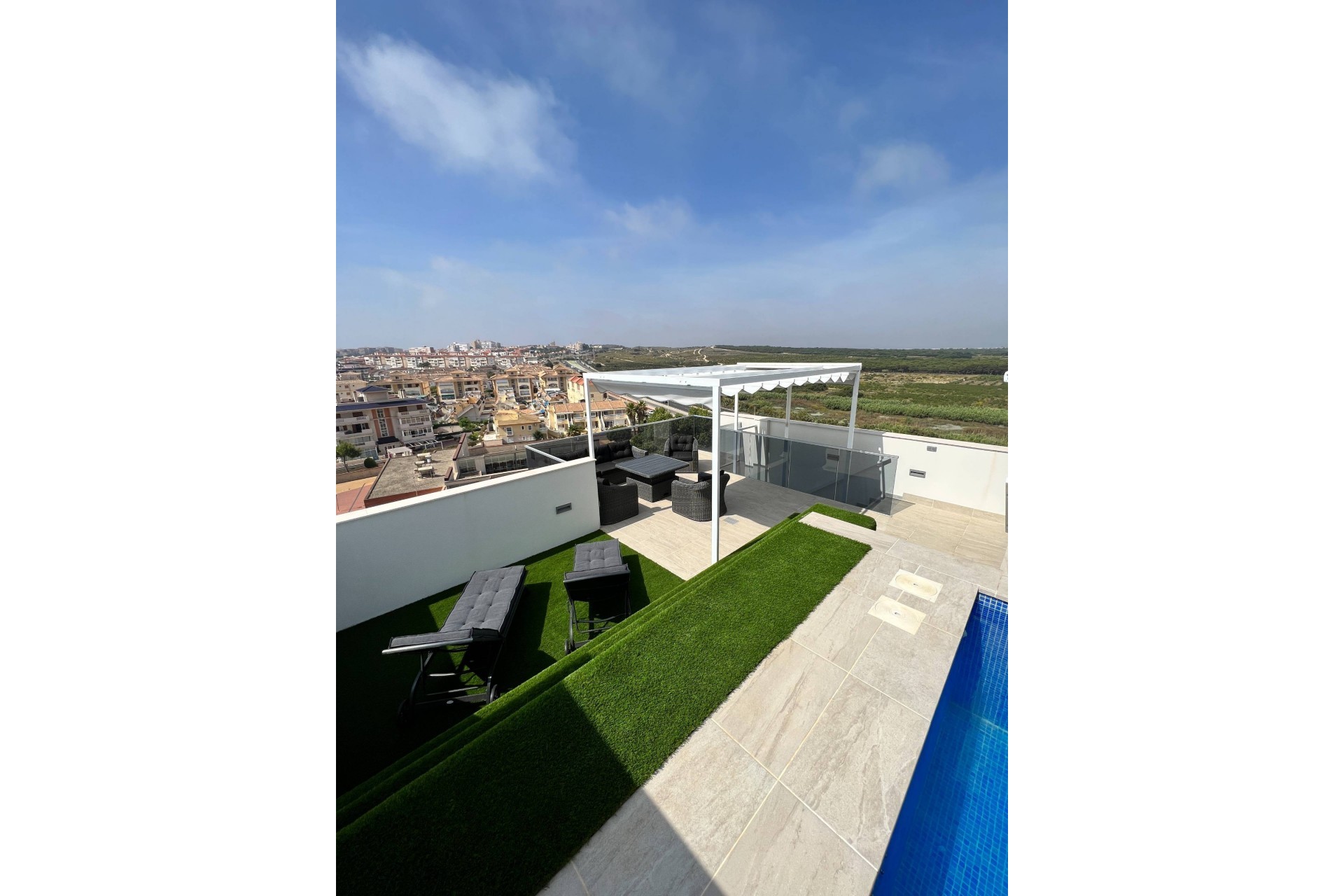 Resale - Penthouse -
Torrevieja - Torre La Mata