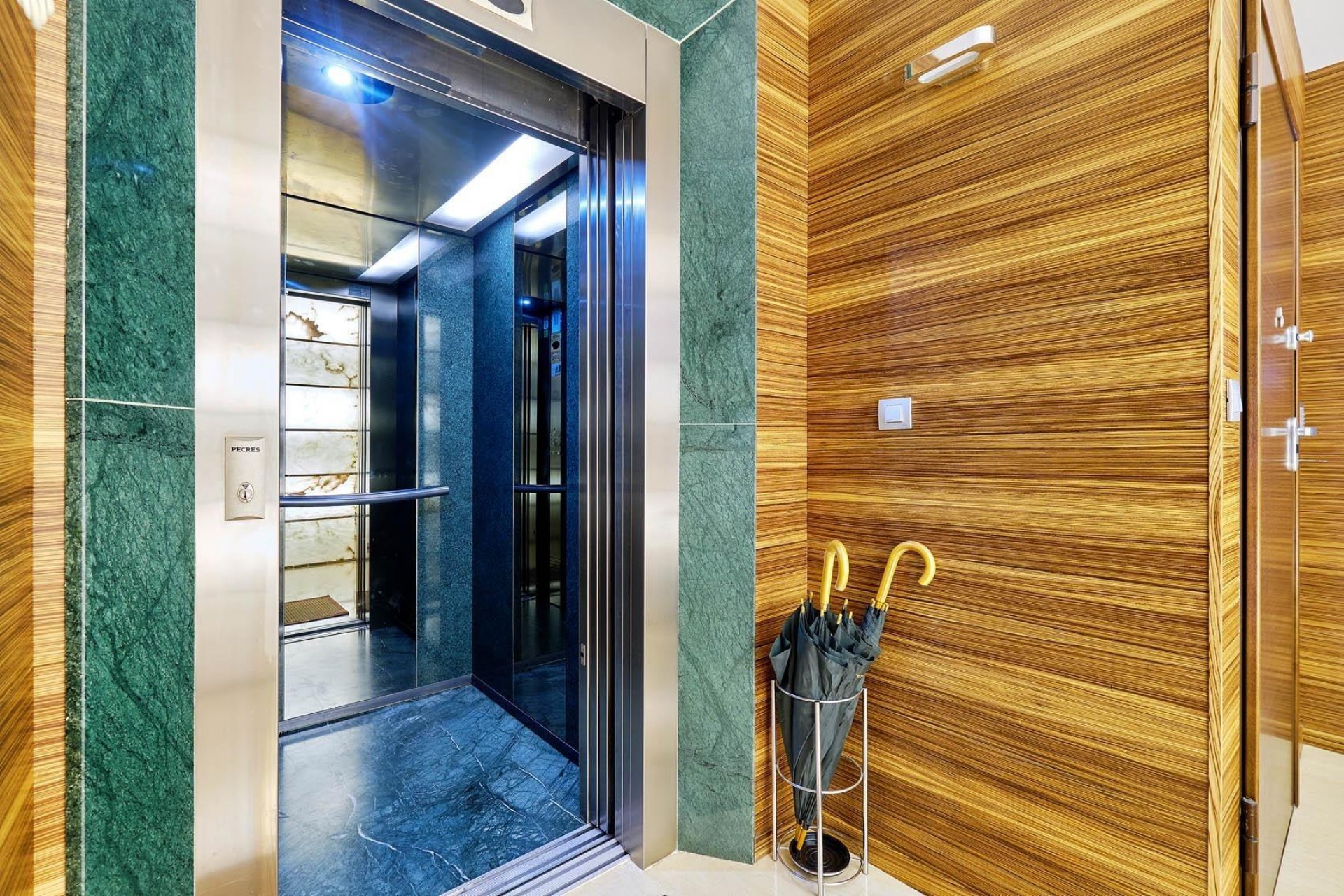 Resale - Penthouse -
Torrevieja