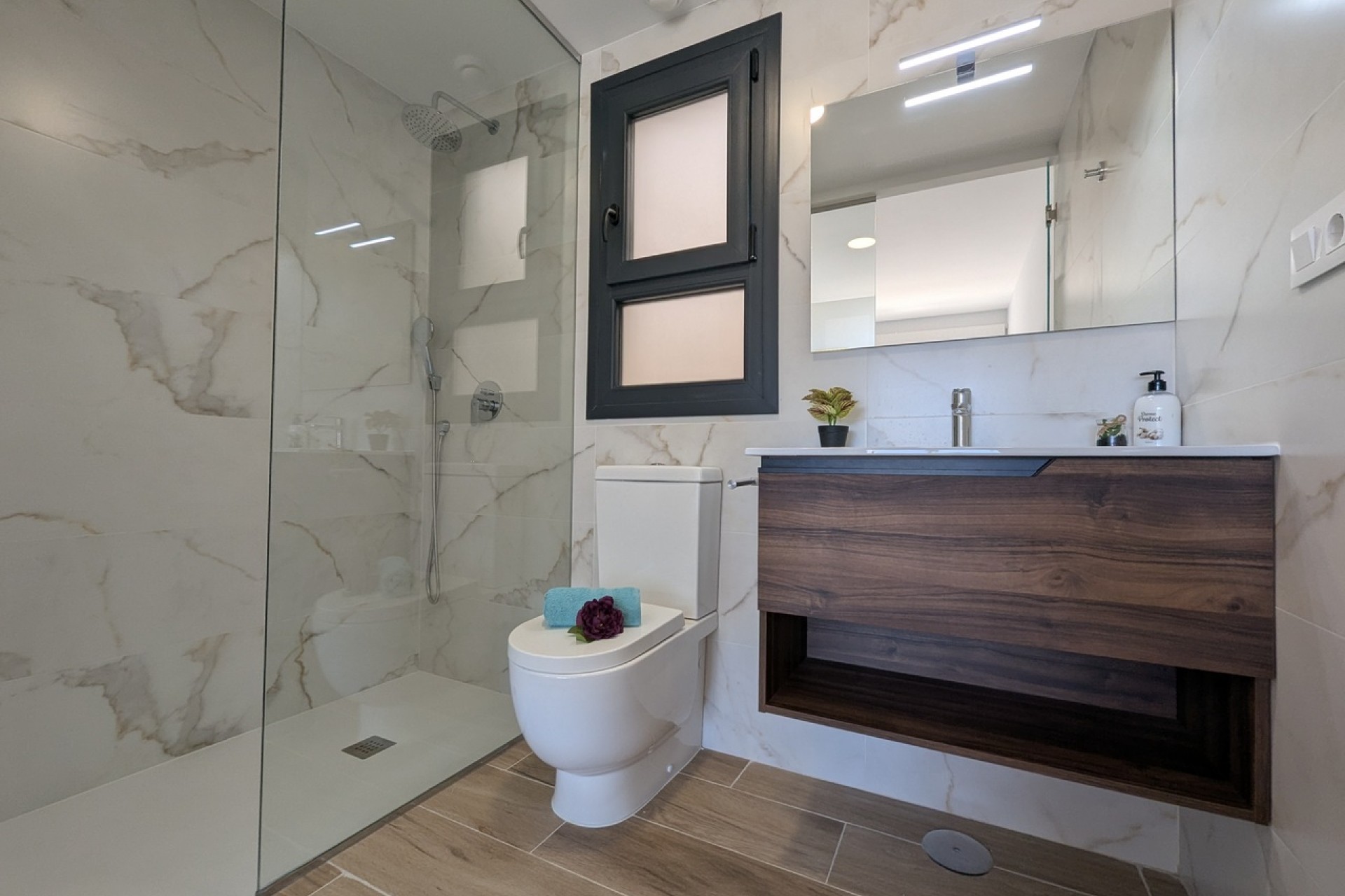 Resale - Penthouse -
Villamartin - Costa Blanca