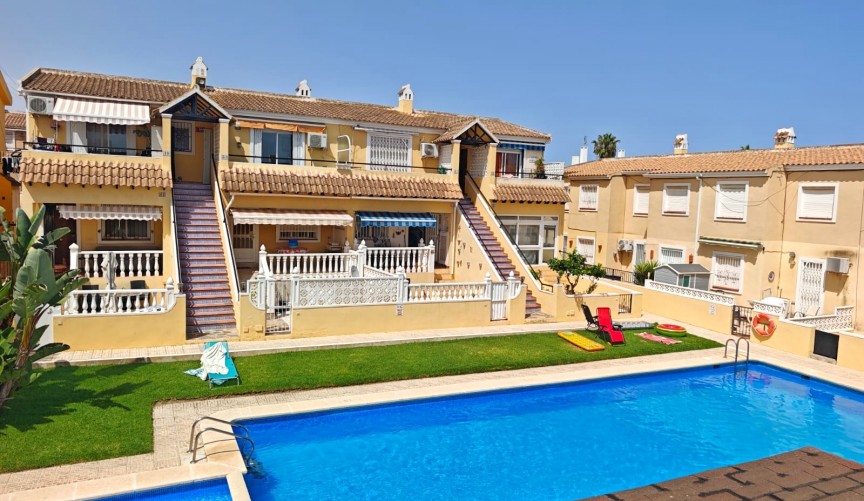 Resale - Penthouse -
Villamartin - Costa Blanca