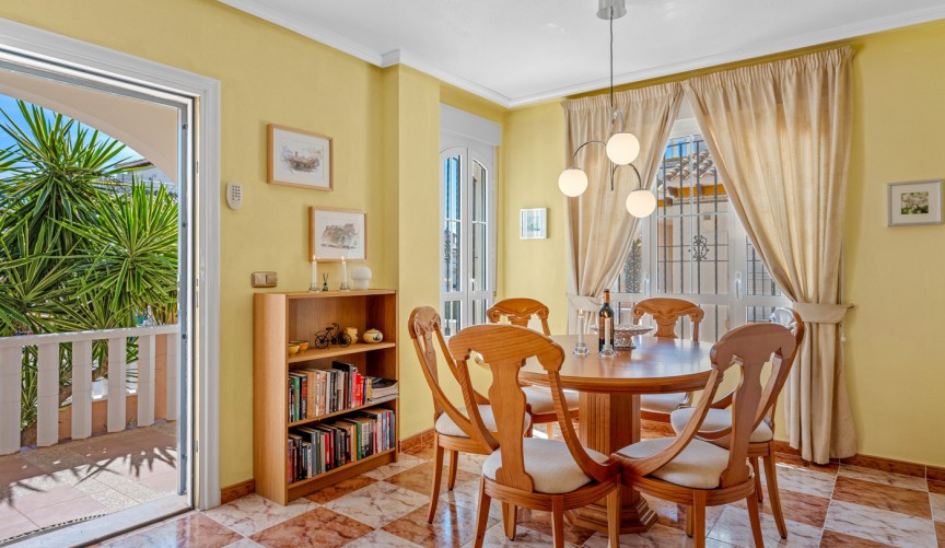 Resale - Quad House -
Cabo Roig - Costa Blanca
