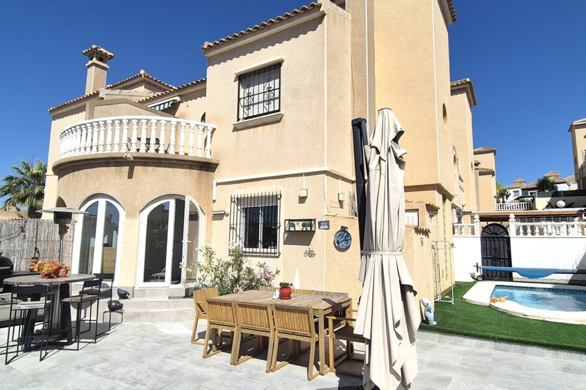 Resale - Quad House -
El Galan - Inland