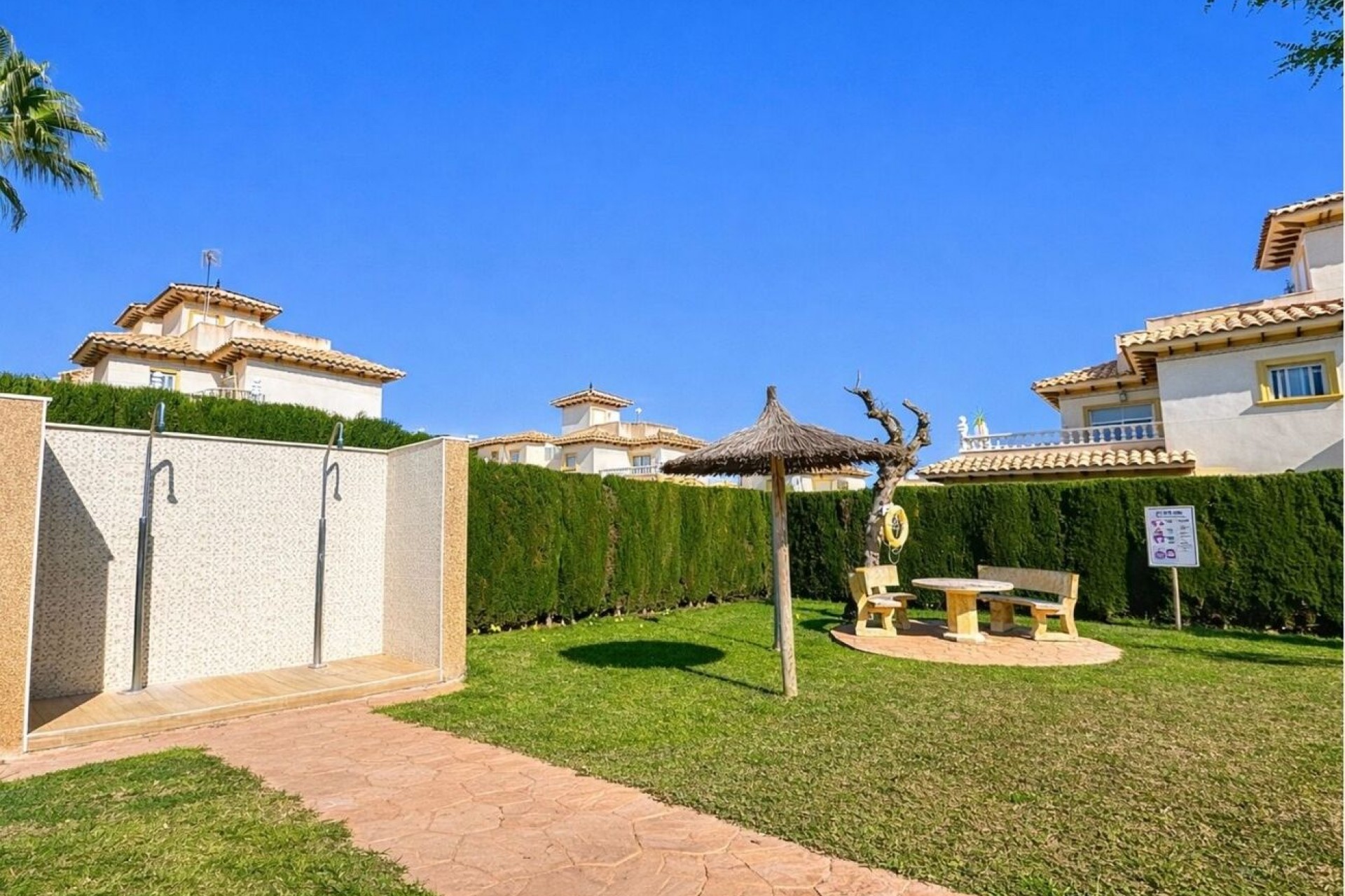 Resale - Quad House -
La Zenia - Costa Blanca