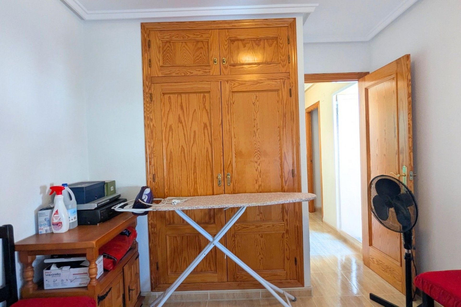 Resale - Quad House -
Lo Crispin - Inland