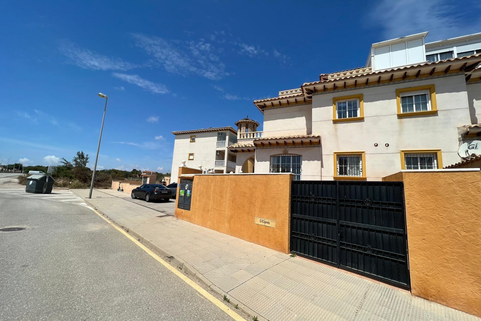 Resale - Quad House -
Orihuela Costa - Montezenia