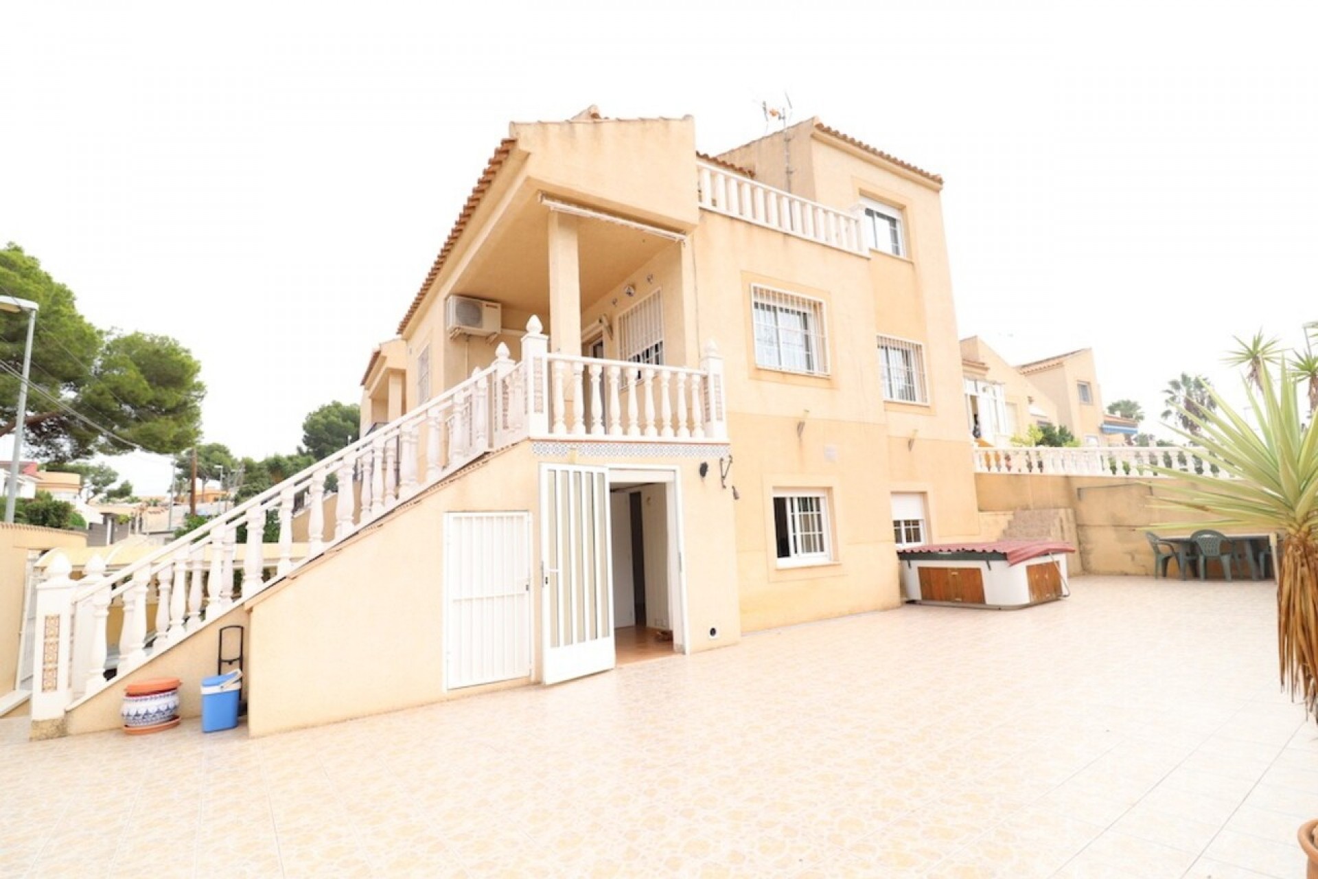 Resale - Quad Villa -
Torrevieja - Costa Blanca