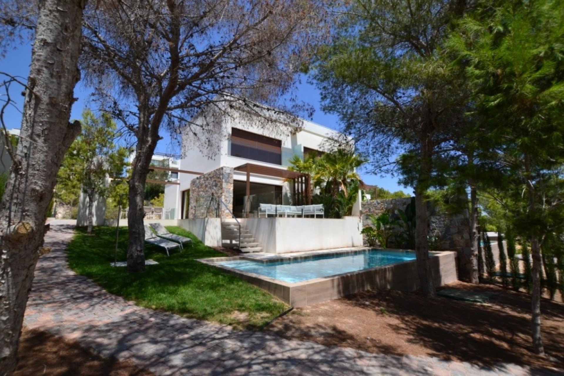 Resale - Semi Detached -
Campoamor - Las Colinas Golf