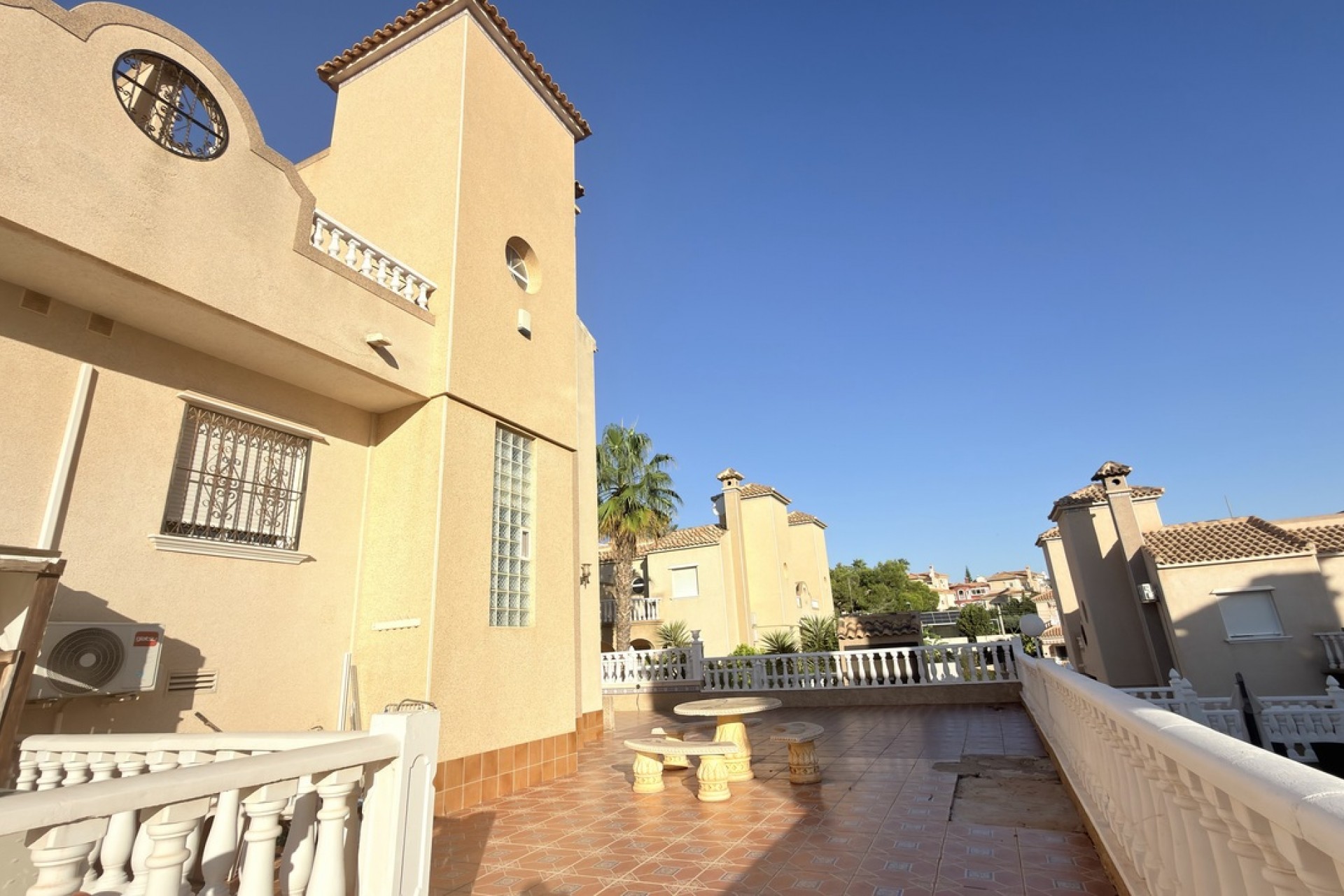 Resale - Semi Detached -
El Galan - Inland
