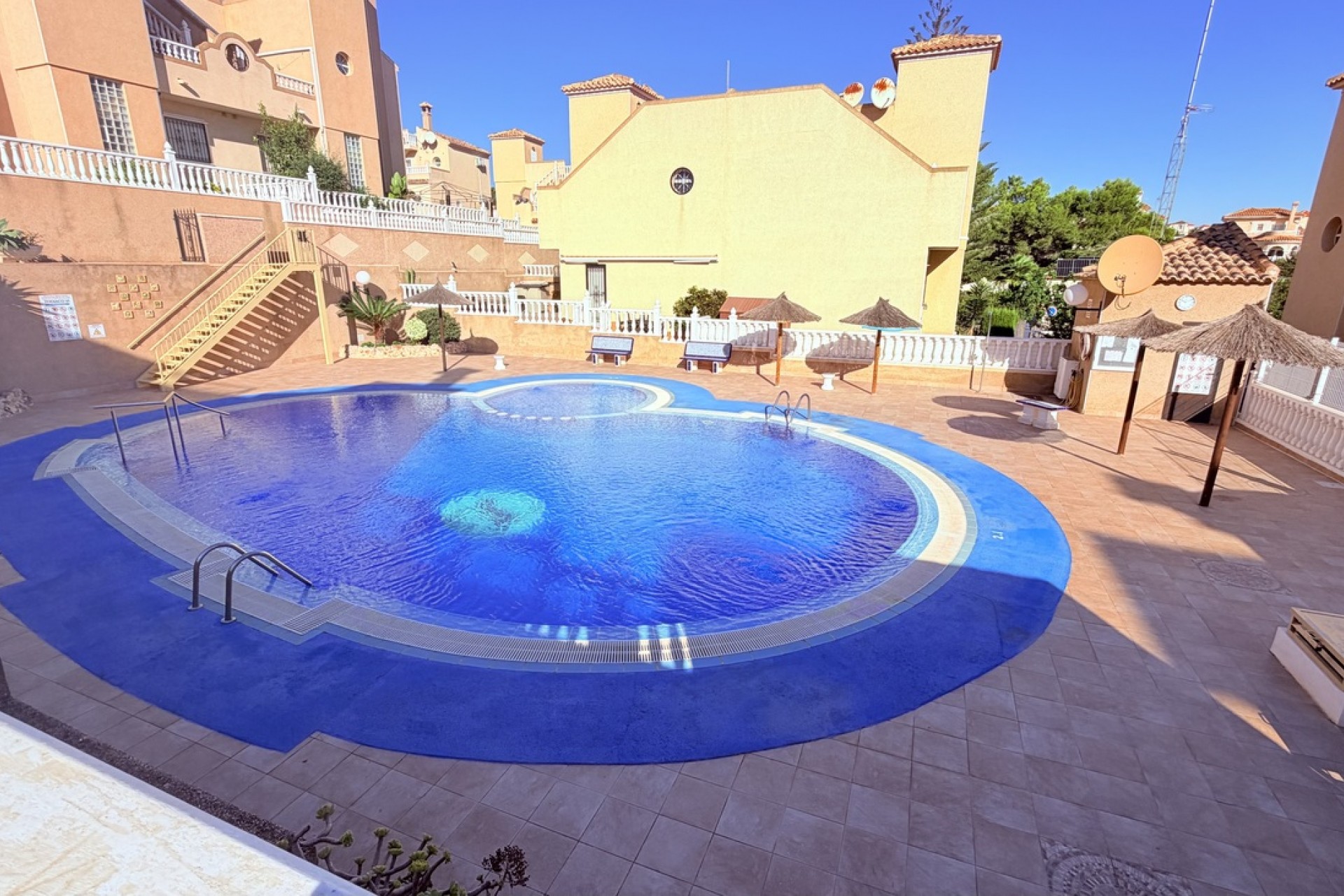Resale - Semi Detached -
El Galan - Inland