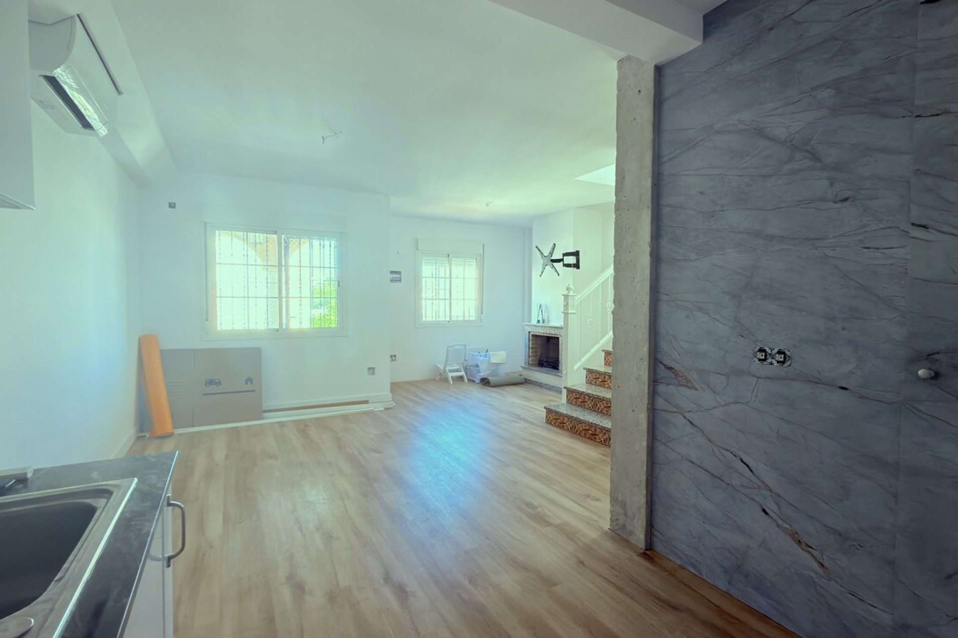 Resale - Semi Detached -
El Galan - Inland