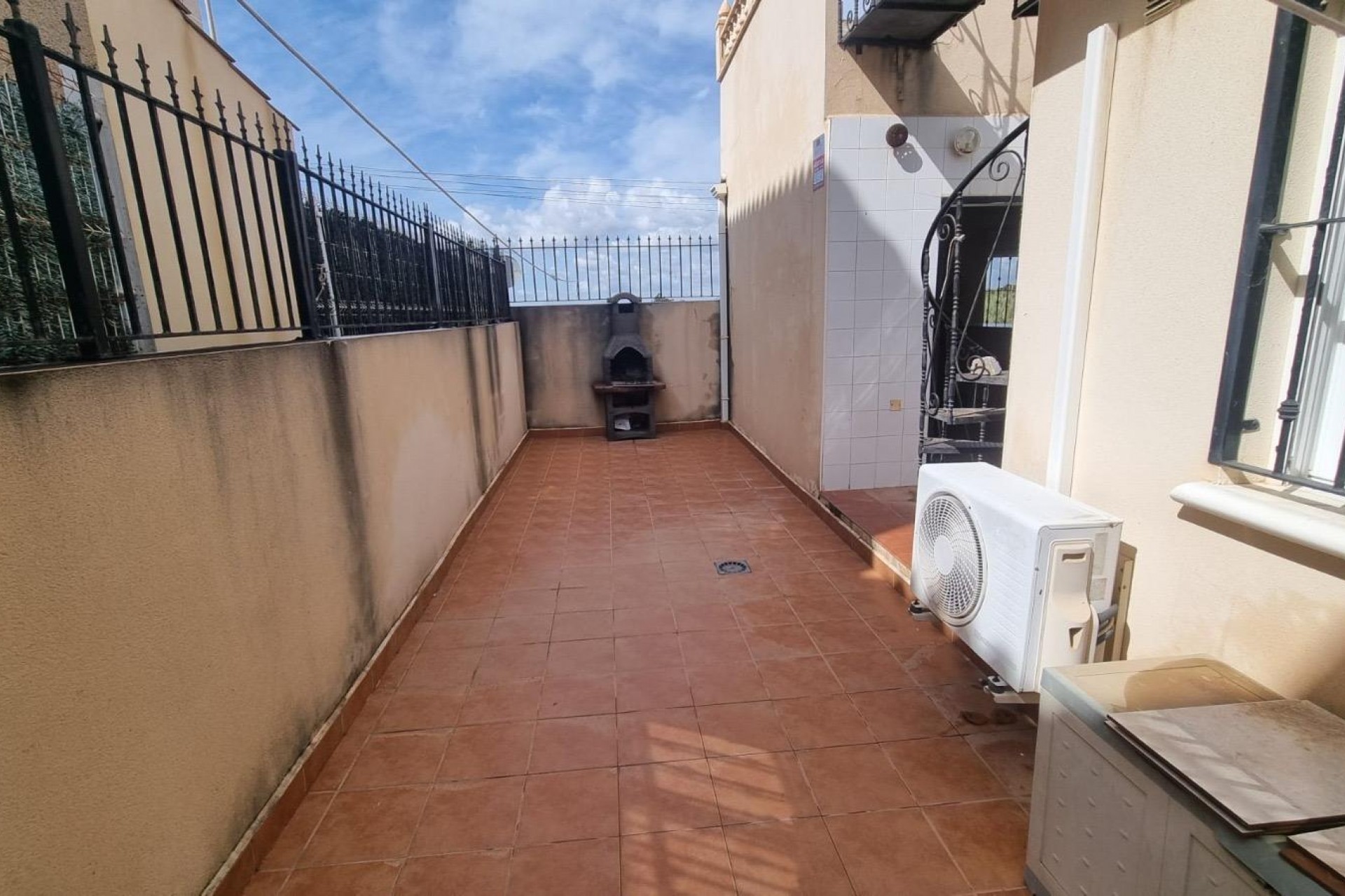 Resale - Semi Detached -
Guardamar del Segura - Urbanizaciones