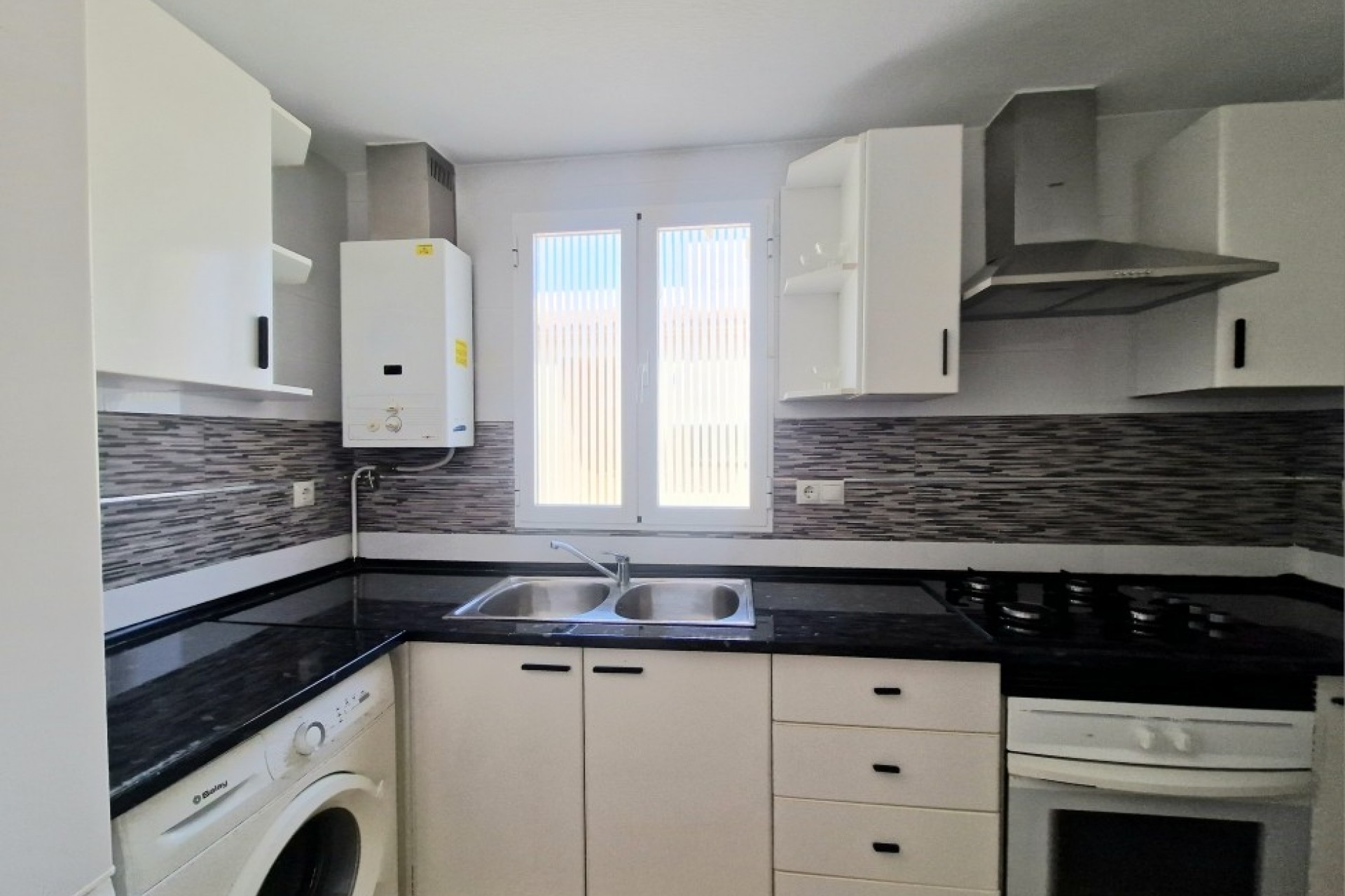 Resale - Semi Detached -
La Nucía - Costa Blanca