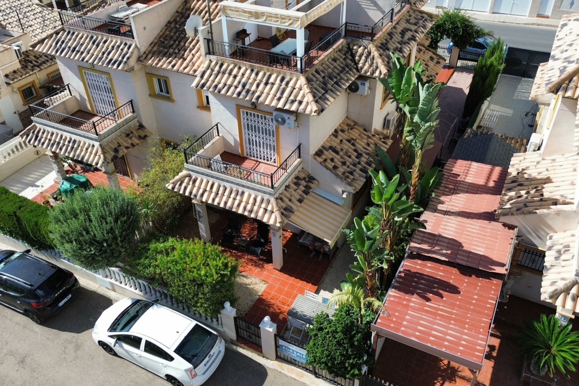 Resale - Semi Detached -
Lomas de Caboroig