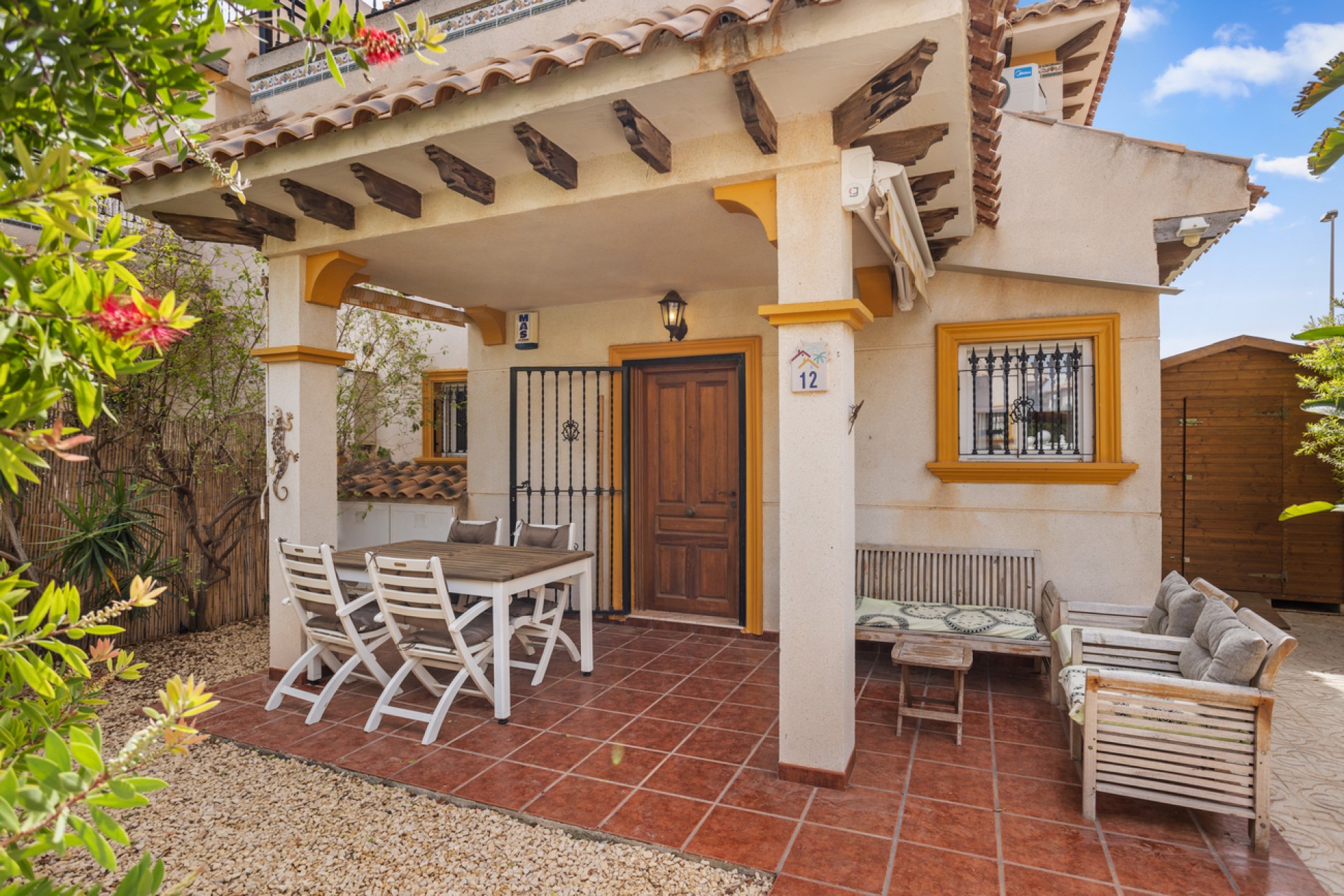 Resale - Semi Detached -
Lomas de Caboroig