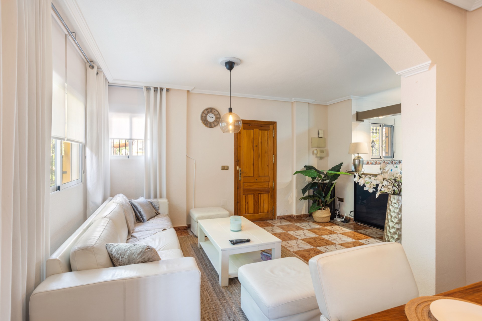 Resale - Semi Detached -
Lomas de Caboroig