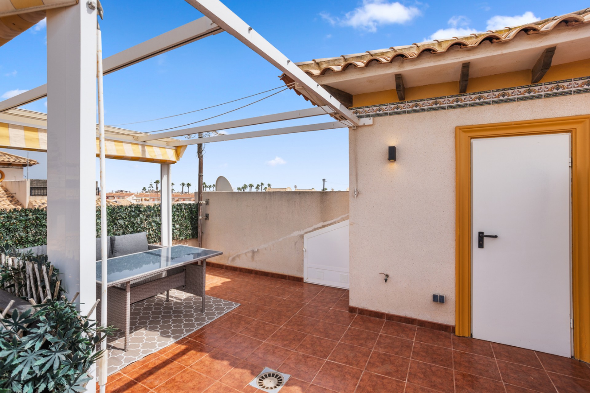 Resale - Semi Detached -
Lomas de Caboroig