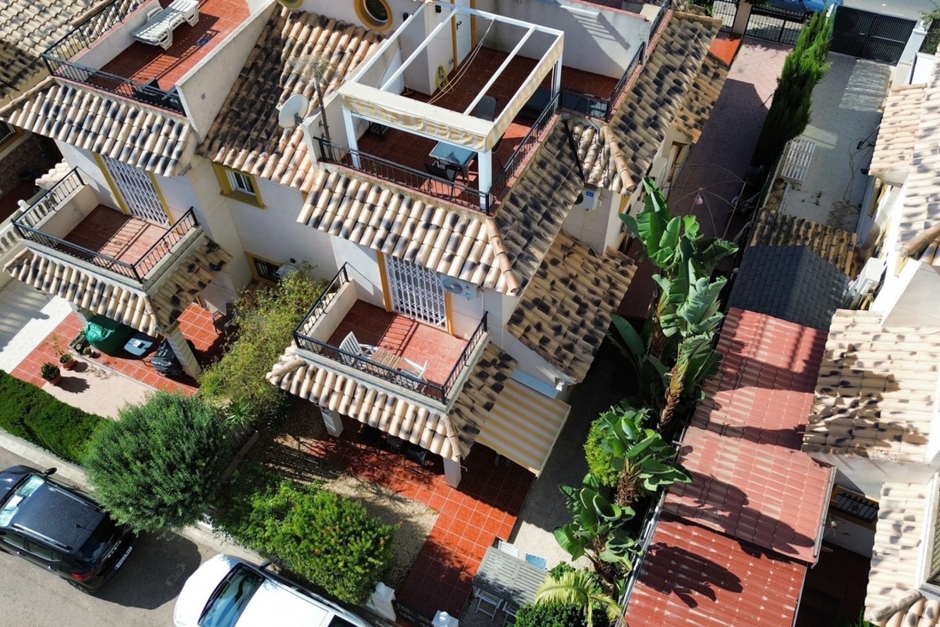 Resale - Semi Detached -
Lomas de Caboroig