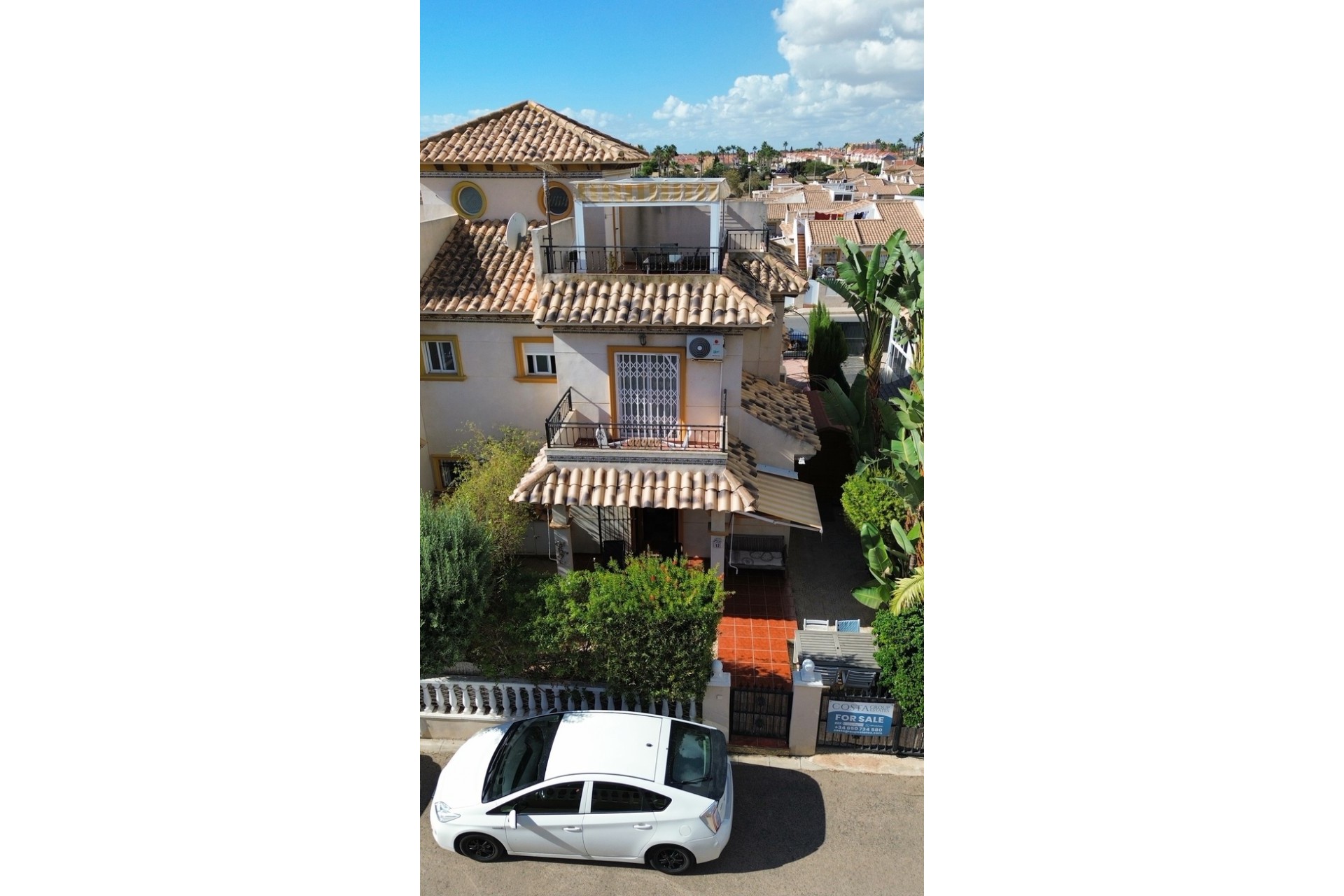 Resale - Semi Detached -
Lomas de Caboroig