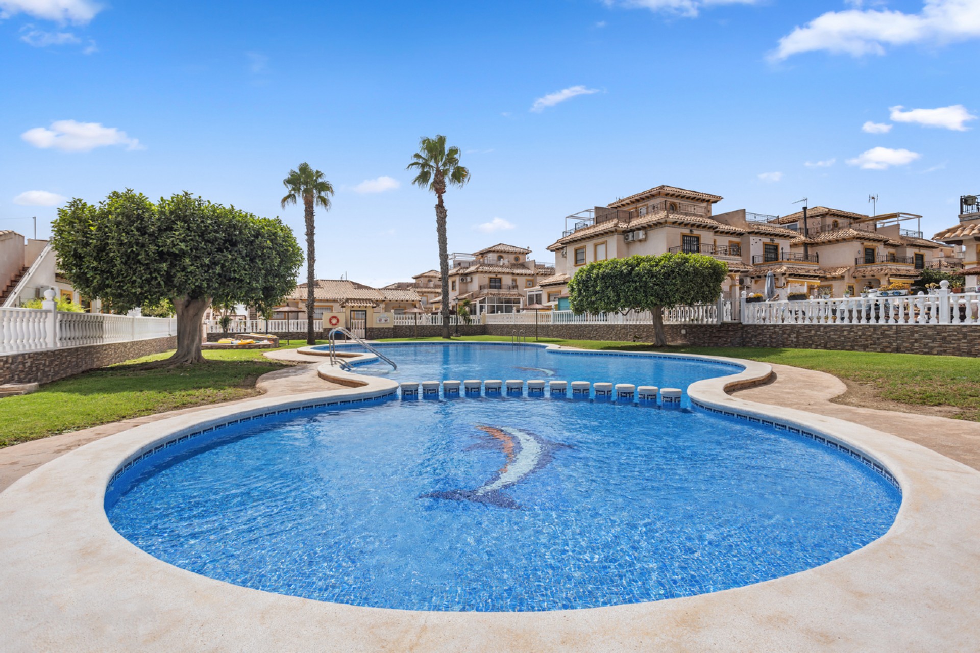 Resale - Semi Detached -
Lomas de Caboroig