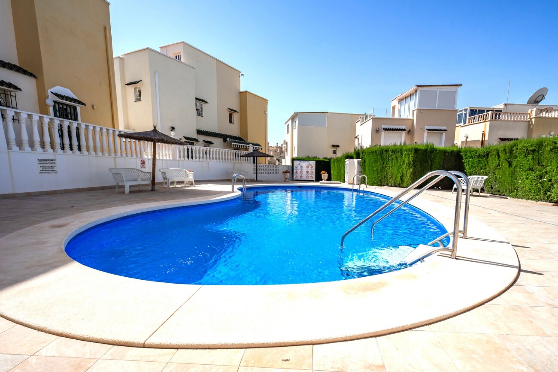 Resale - Semi Detached -
Los Altos - Res Valle de los pinos