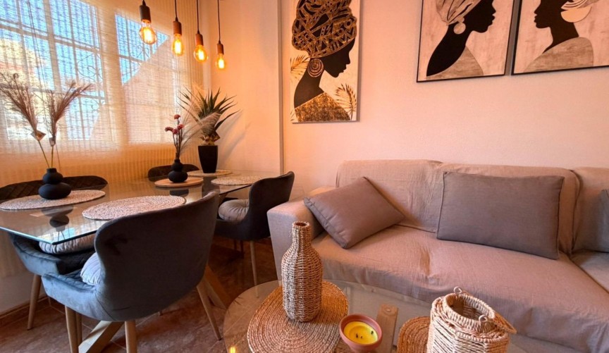 Resale - Semi Detached -
Orihuela Costa - Villamartín