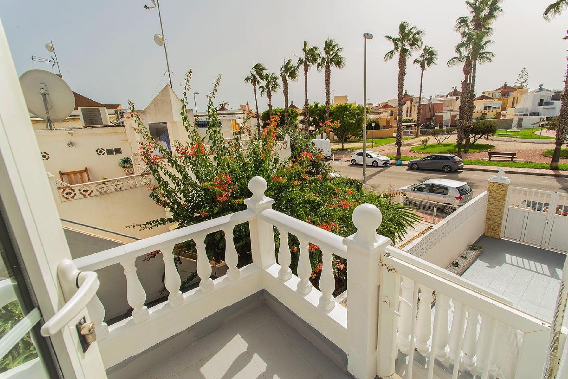 Resale - Semi Detached -
Orihuela - Urbanización Perla Del Mar