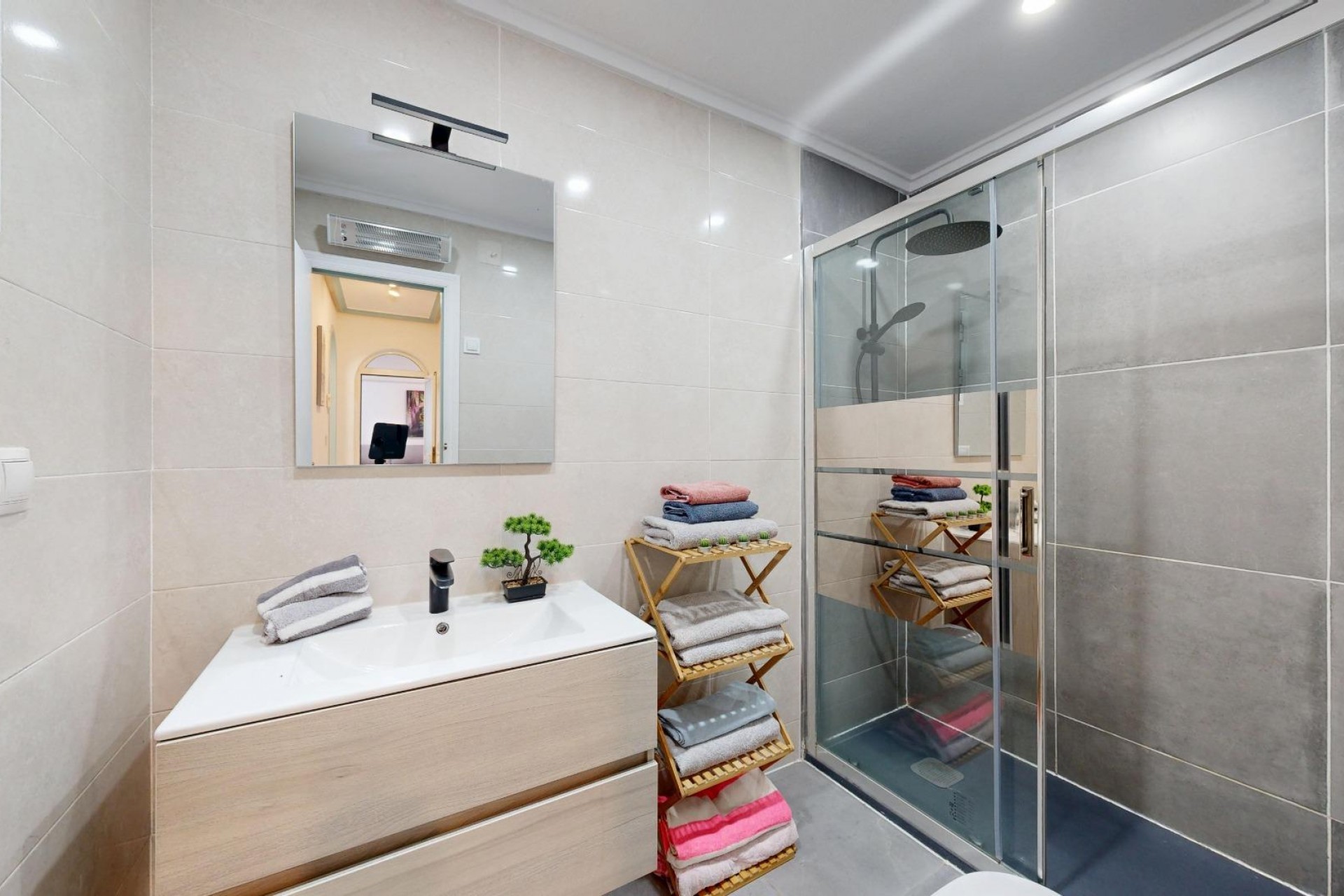 Resale - Semi Detached -
San Miguel de Salinas - 03193