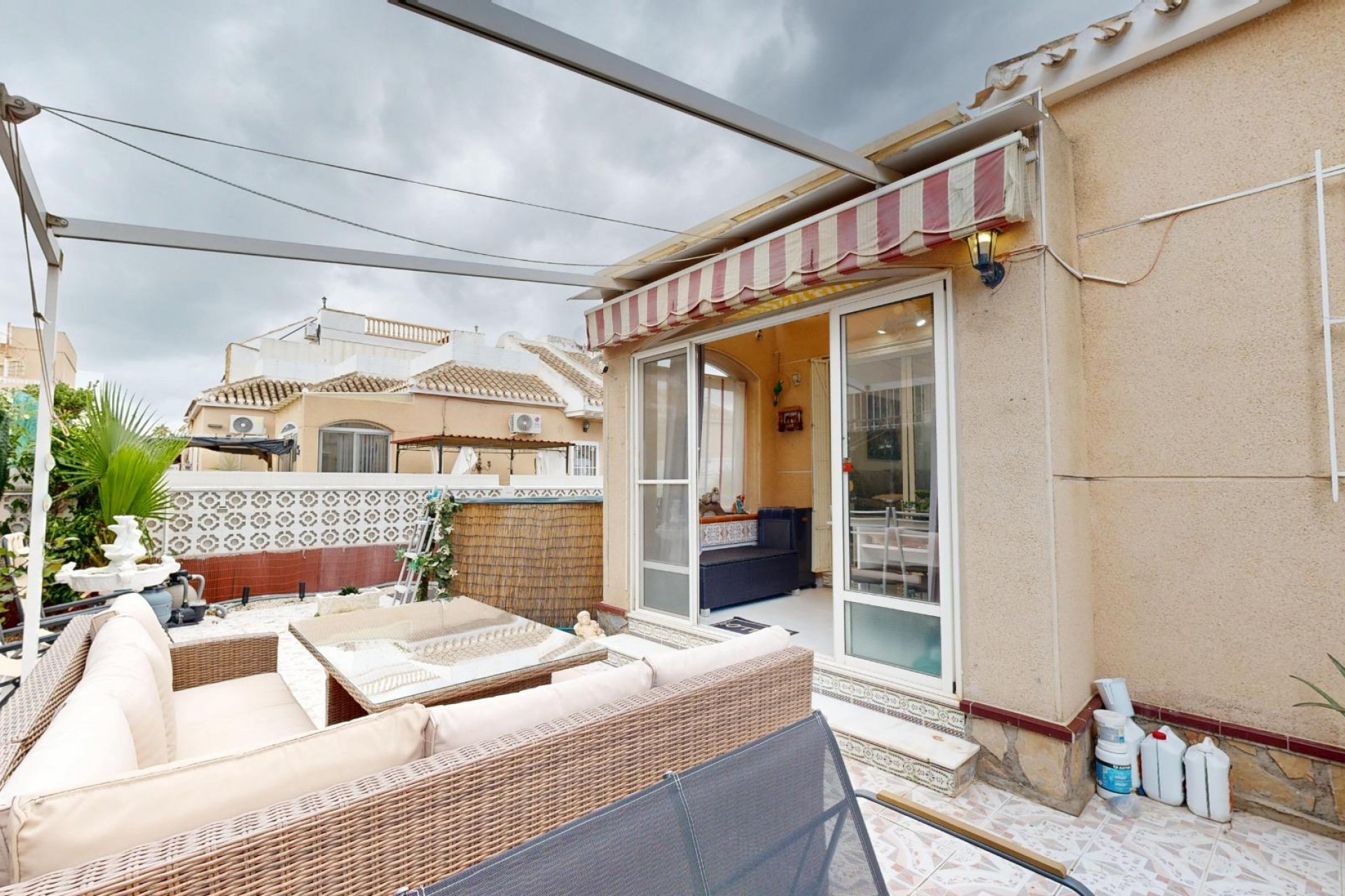 Resale - Semi Detached -
San Miguel de Salinas - 03193