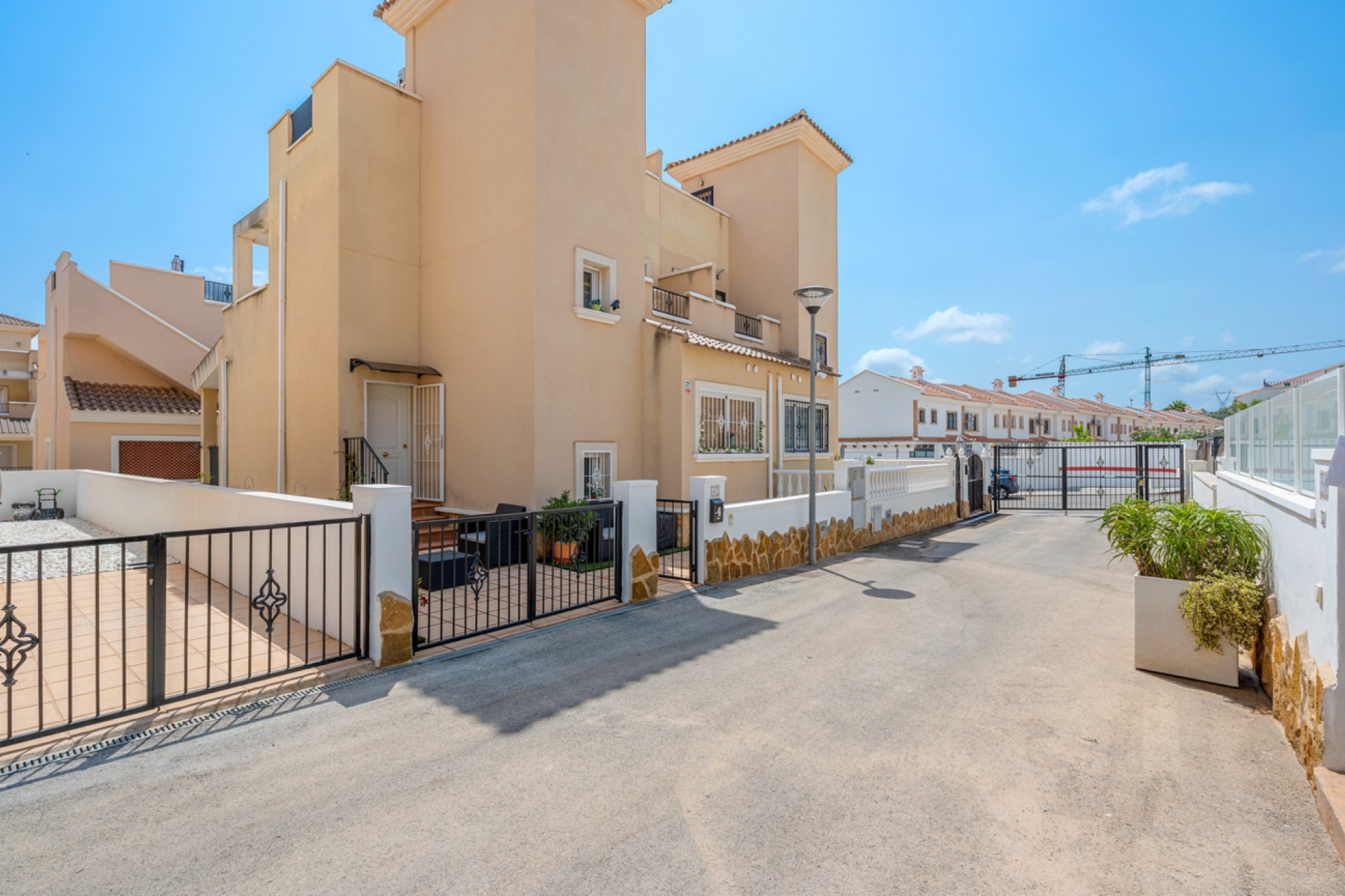 Resale - Semi Detached -
San Miguel de Salinas - Costa Blanca