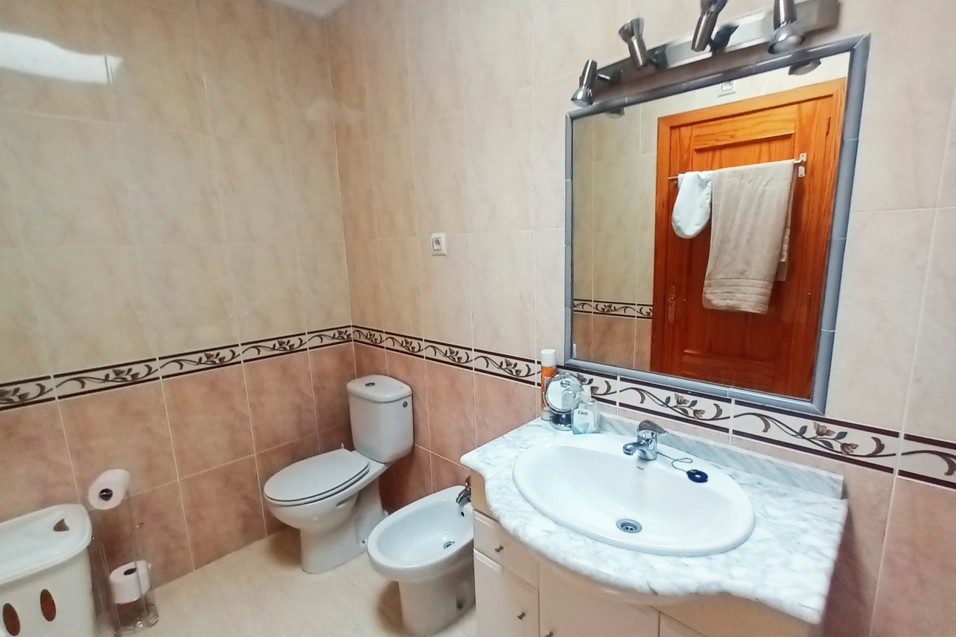 Resale - Semi Detached -
Sucina - Inland