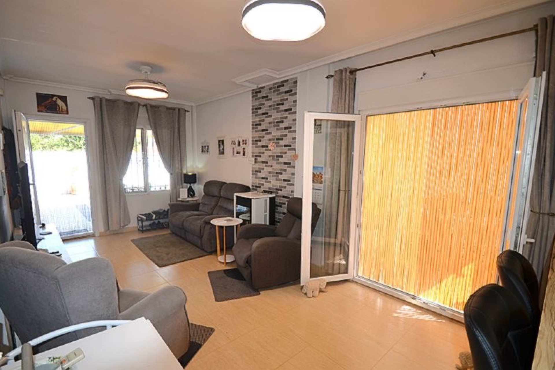 Resale - Semi Detached -
Sucina - Inland