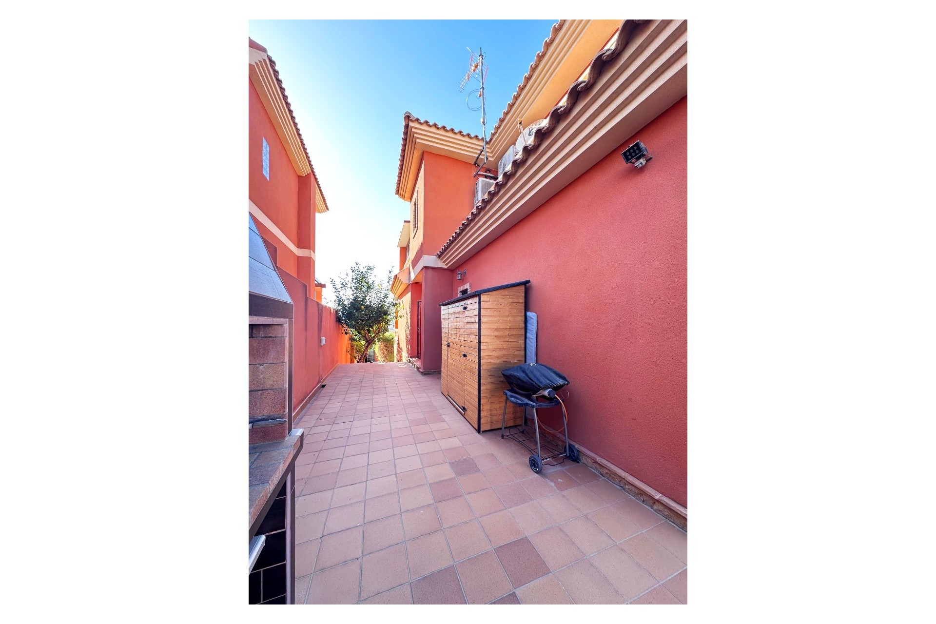 Resale - Semi Detached -
Torrevieja - Costa Blanca