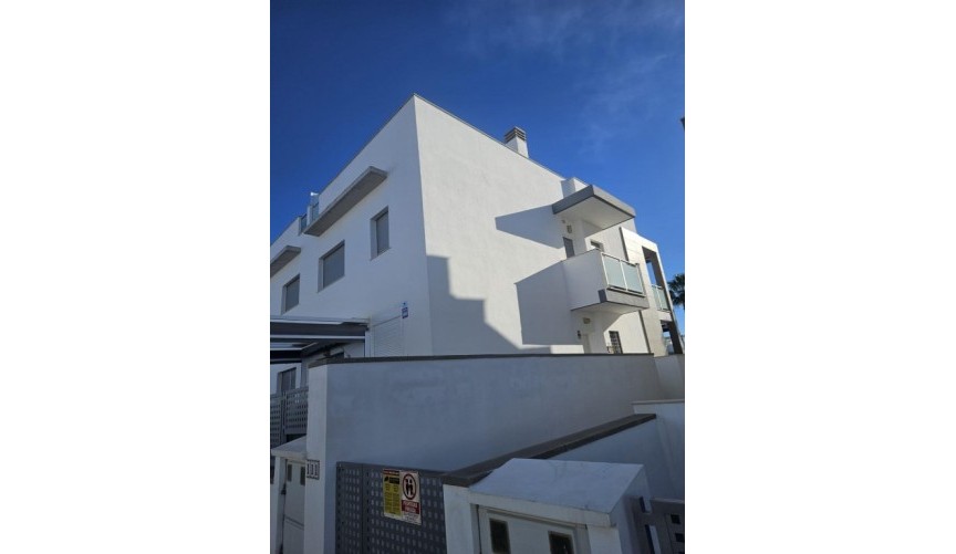 Resale - Semi Detached -
Torrevieja - Costa Blanca