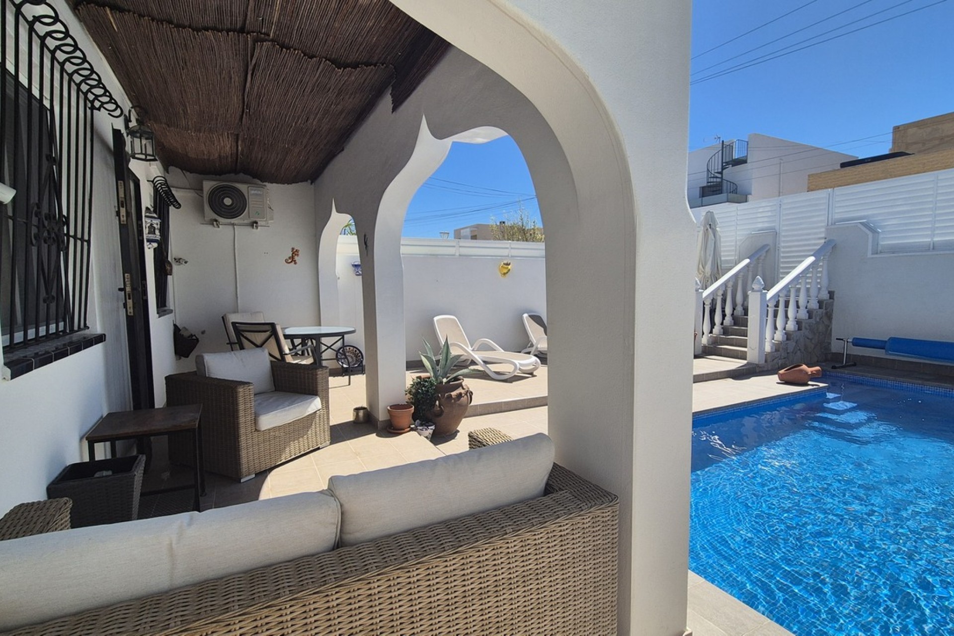 Resale - Semi Detached -
Villamartin - Costa Blanca