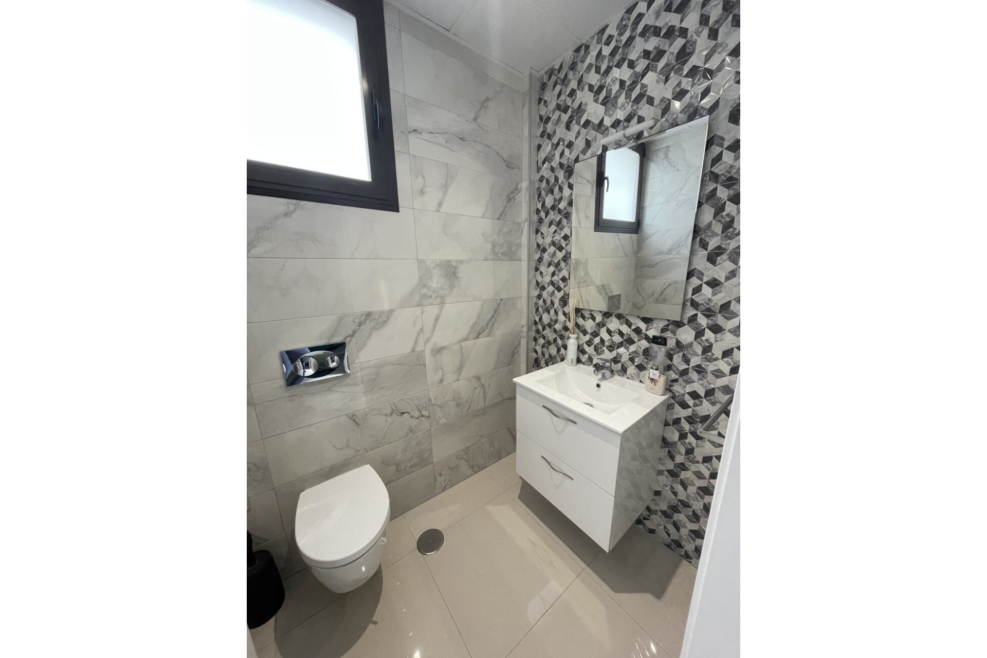 Resale - Semi Detached -
Villamartin